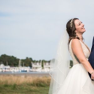 Sara Gabriel fingertip veil